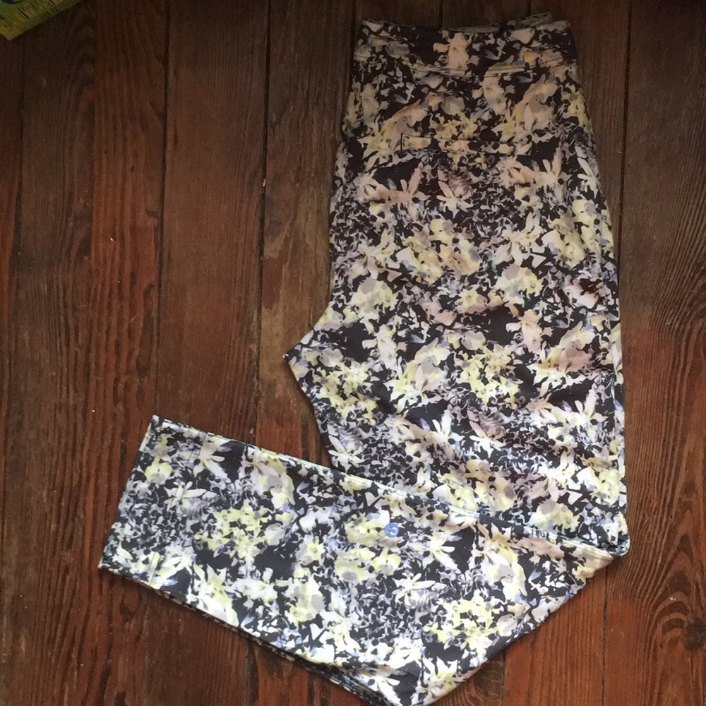 lululemon athletica jet crop